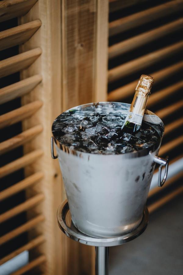 Le Paradis D'Henri Hannut 外观 照片